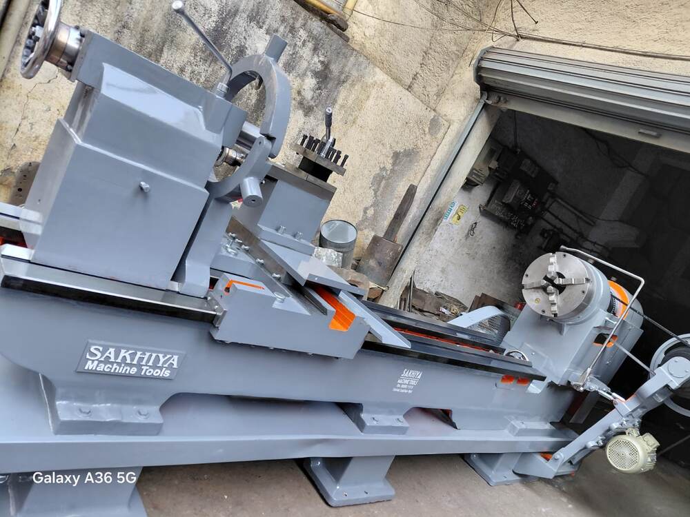 Sakhiya Lathe 12 ft for sale at Raj Engineering and Machinery Vapi
